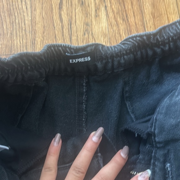 These are a pair of grey shorts never worn still with price tags - Picture 4 of 7